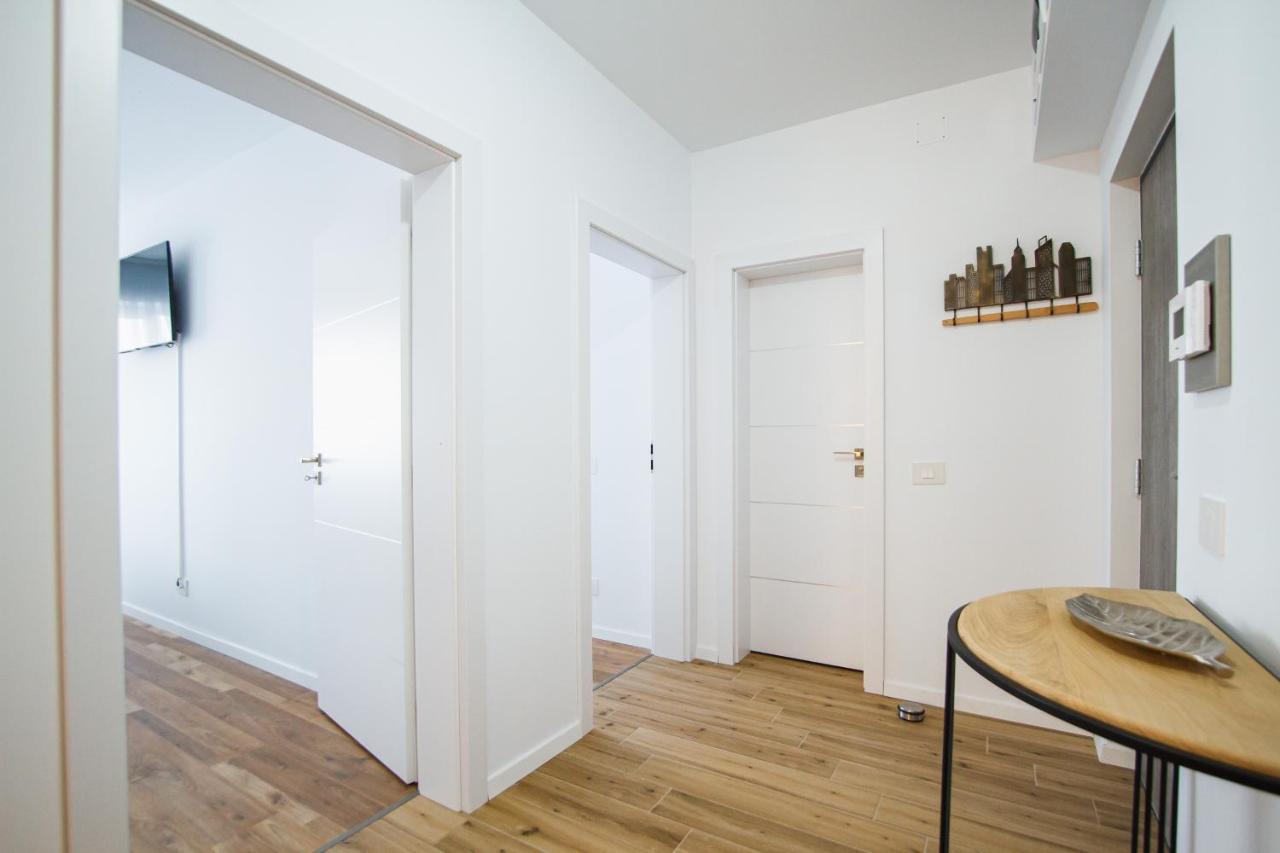 Magnificent Home At Prima Residence Oradea Exterior photo